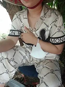 EnzxMoon02 online show from June 28, 5:02 am
