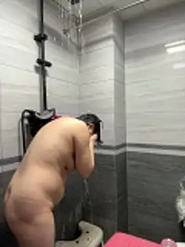 Snapshot of gjw900620 chatting on March 21, 5:12 am gjw900620 online show from March 21, 5:12 am