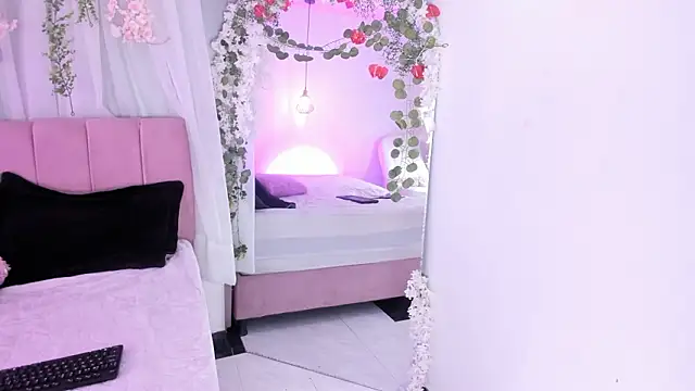 nicky bonny18 online show from February 26, 12:48 pm