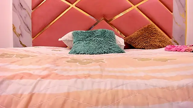 passion black online show from March 9, 7:07 pm