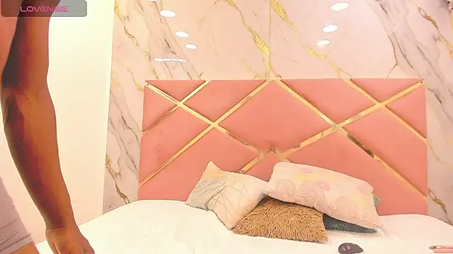 passion black online show from March 14, 7:41 pm