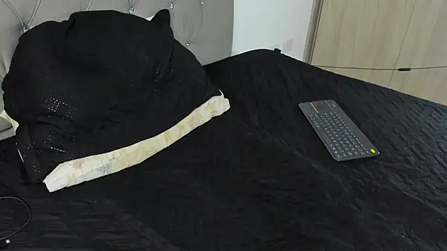 Kiltrohot online show from February 4, 1:00 am