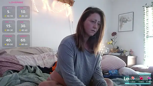 FoxyMillie online show from February 17, 4:46 pm