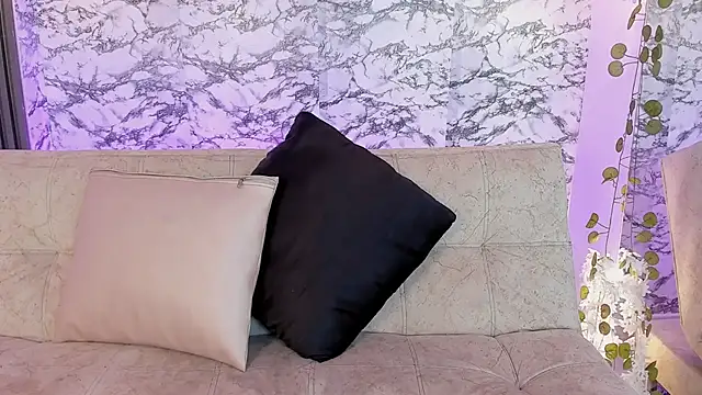 Snapshot of soffi_joness23 chatting on March 19, 7:07 pm soffi joness23 online show from March 19, 7:07 pm