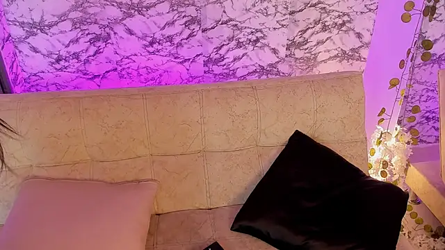 Snapshot of soffi_joness23 chatting on March 20, 7:30 pm soffi joness23 online show from March 20, 7:30 pm