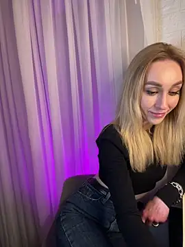 AnesaKis online show from May 4, 11:01 pm