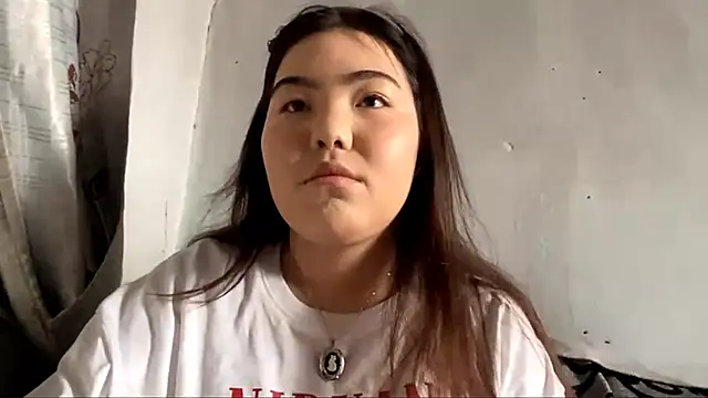 Snapshot of MollyAsian chatting on January 12, 8:08 am MollyAsian online show from January 12, 8:08 am