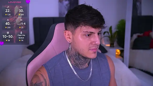 Snapshot of goldenatlasX chatting on March 27, 7:35 pm goldenatlasX online show from March 27, 7:35 pm