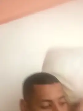 Snapshot of largo666 chatting on January 19, 2:21 pm largo666 online show from January 19, 2:21 pm