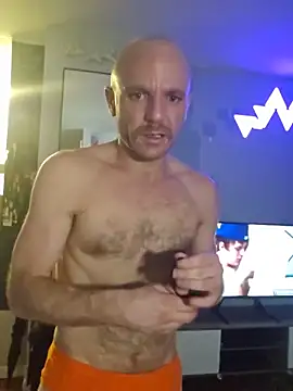 FrankieFuckMe online show from June 14, 4:14 am