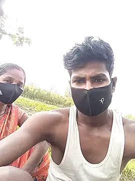 Snapshot of Shivanisingh4 chatting on March 28, 10:48 am Shivanisingh4 online show from March 28, 10:48 am