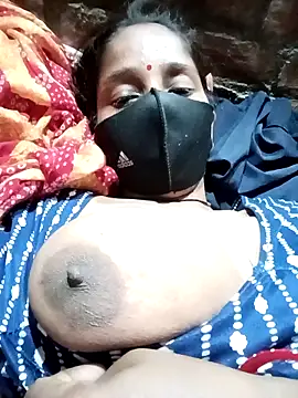 Shivanisingh4 online show from April 24, 8:28 am