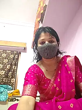 Priyaji7575 online show from February 1, 6:23 am