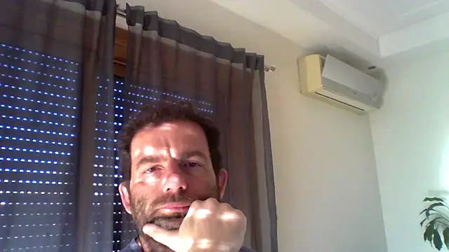 Snapshot of _grj1 chatting on April 2, 7:50 am grj1 online show from April 2, 7:50 am