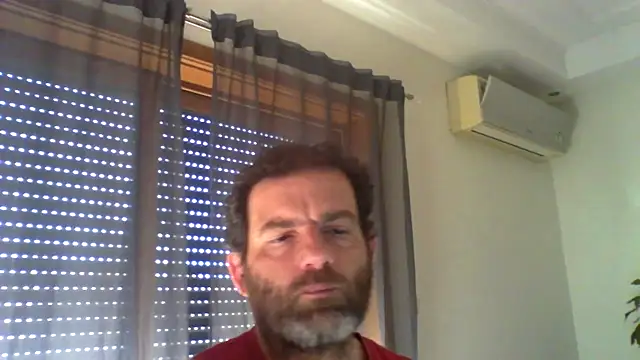 Snapshot of _grj1 chatting on April 9, 8:53 am grj1 online show from April 9, 8:53 am