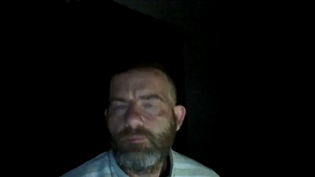 Snapshot of _grj1 chatting on April 18, 5:11 am grj1 online show from April 18, 5:11 am