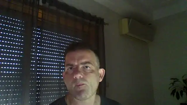 Snapshot of _grj1 chatting on April 21, 7:47 am grj1 online show from April 21, 7:47 am