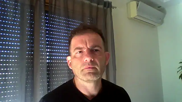 Snapshot of _grj1 chatting on April 23, 8:24 am grj1 online show from April 23, 8:24 am