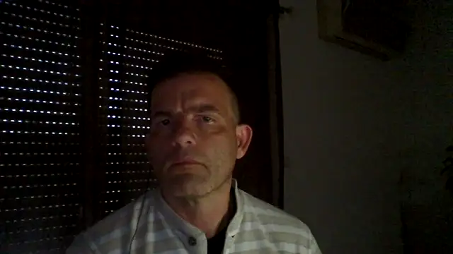 Snapshot of _grj1 chatting on April 23, 7:16 pm grj1 online show from April 23, 7:16 pm