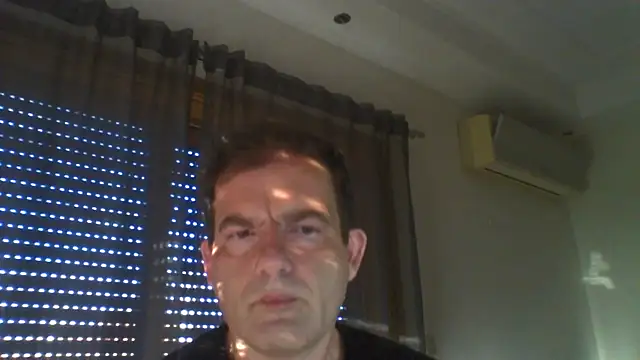 Snapshot of _grj1 chatting on June 8, 6:25 am grj1 online show from June 8, 6:25 am