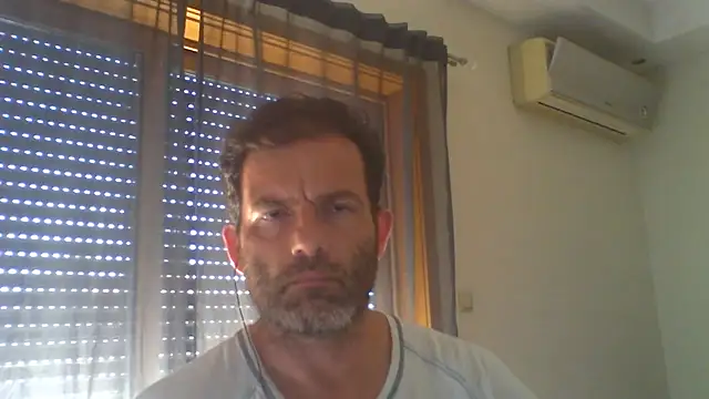 Snapshot of _grj1 chatting on June 27, 1:28 pm grj1 online show from June 27, 1:28 pm