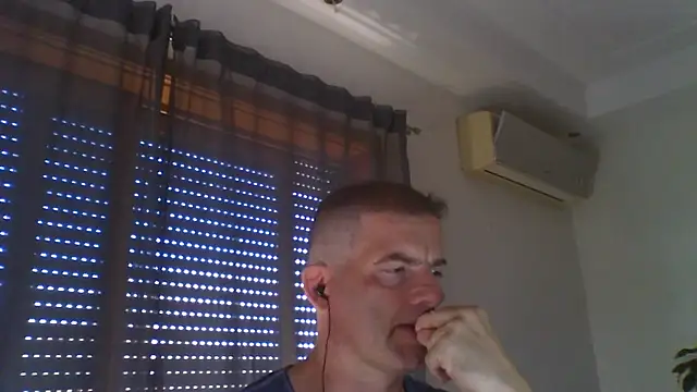 Snapshot of _grj1 chatting on July 23, 8:12 am grj1 online show from July 23, 8:12 am