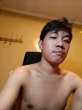 Snapshot of asian_guy67 chatting on July 8, 11:53 pm asian guy67 online show from July 8, 11:53 pm