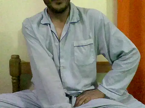 Snapshot of CalmDesire chatting on January 12, 3:34 am CalmDesire online show from January 12, 3:34 am