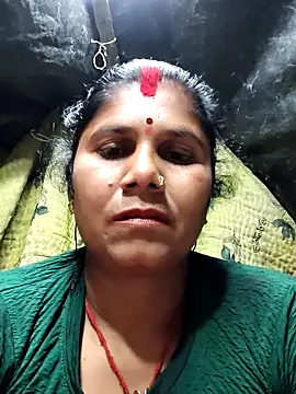 Hot di97 online show from February 19, 7:26 am