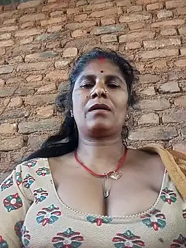 Hot di97 online show from March 14, 2:39 am