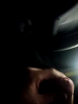 Hertsguy1984 online show from February 3, 12:20 am