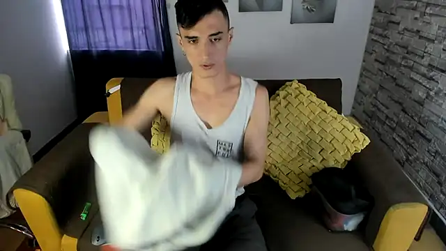 felipe colinss online show from June 9, 12:28 pm