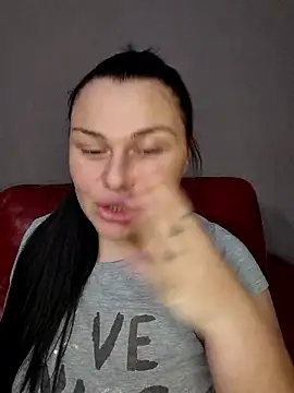 9Alice online show from January 18, 5:28 pm