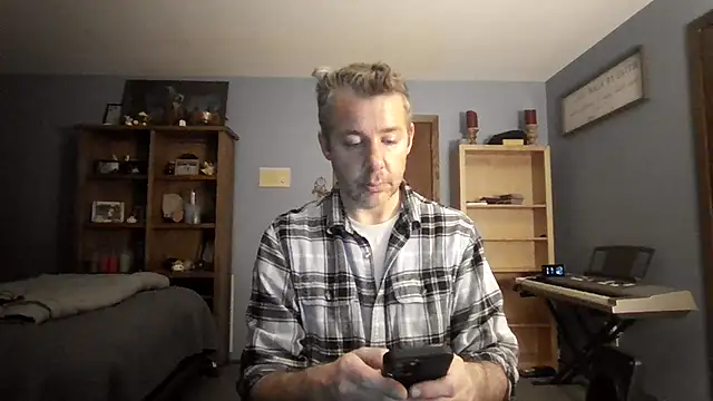 chrisw8140 online show from March 10, 4:17 am