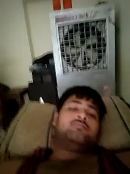 Snapshot of allumatar chatting on June 23, 9:07 am allumatar online show from June 23, 9:07 am