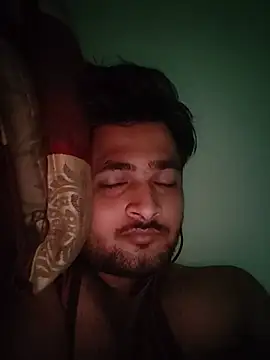 Snapshot of allumatar chatting on July 24, 9:13 pm allumatar online show from July 24, 9:13 pm