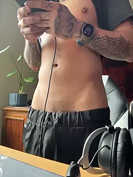 JoeyBlazy online show from March 7, 11:35 pm