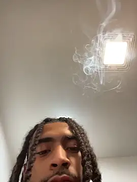 Snapshot of Mellyj053 chatting on March 22, 11:30 pm Mellyj053 online show from March 22, 11:30 pm