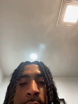 Snapshot of Mellyj053 chatting on April 11, 9:02 am Mellyj053 online show from April 11, 9:02 am