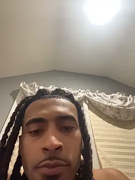 Snapshot of Mellyj053 chatting on April 12, 8:41 am Mellyj053 online show from April 12, 8:41 am