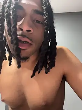 Snapshot of Mellyj053 chatting on April 14, 6:41 am Mellyj053 online show from April 14, 6:41 am