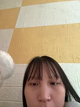 Snapshot of Charlotte-ee chatting on January 17, 5:34 am Charlotte-ee online show from January 17, 5:34 am