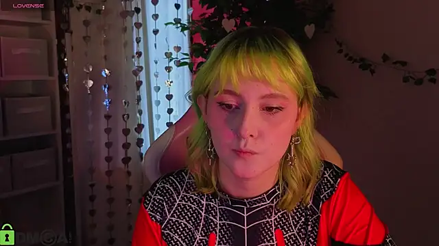 Roziett Belle online show from February 22, 9:08 am