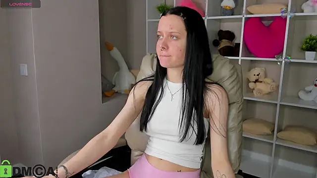 Kessi Millisis online show from February 8, 1:31 am