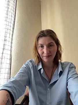  Crystal 2 online show from February 5, 9:25 am