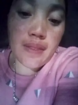 Snapshot of LingLing002 chatting on January 15, 5:56 am LingLing002 online show from January 15, 5:56 am