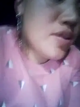 Snapshot of LingLing002 chatting on January 16, 11:47 am LingLing002 online show from January 16, 11:47 am