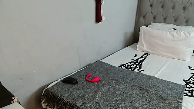 Snapshot of MelowD_2 chatting on April 21, 10:56 pm MelowD 2 online show from April 21, 10:56 pm