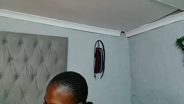 Snapshot of MelowD_2 chatting on June 15, 1:35 pm MelowD 2 online show from June 15, 1:35 pm