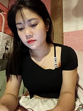 Snapshot of Ngocmai_lazdy chatting on February 28, 3:02 pm Ngocmai lazdy online show from February 28, 3:02 pm